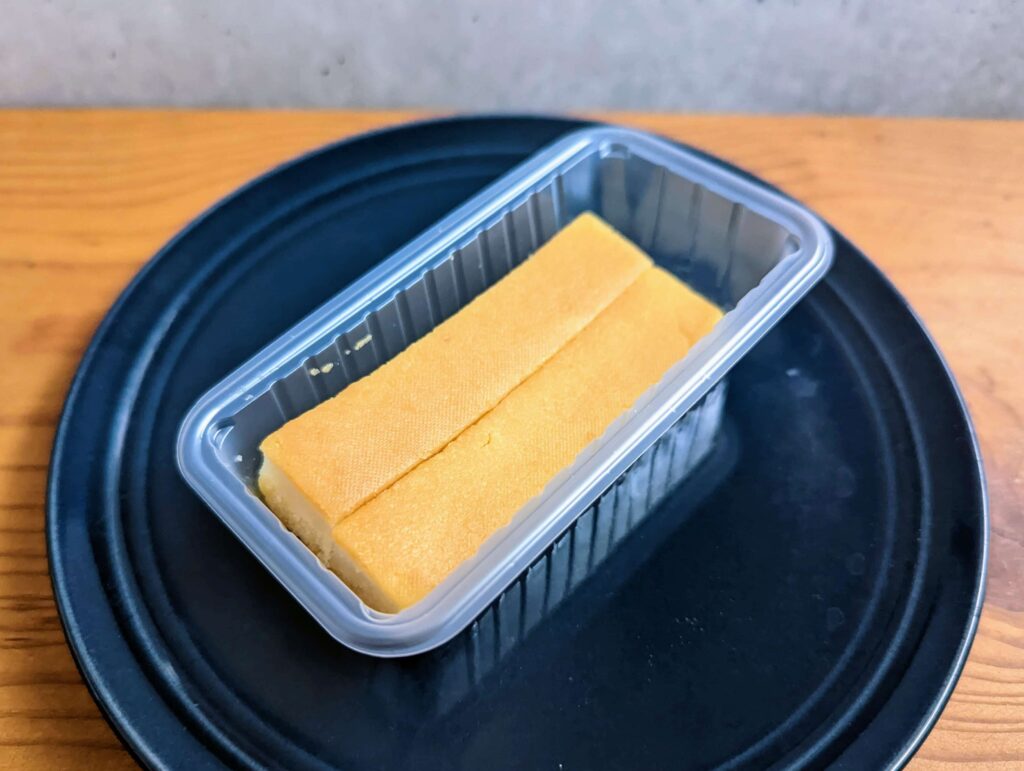 ファミリーマートの濃厚ベイクドチーズケーキ (1)