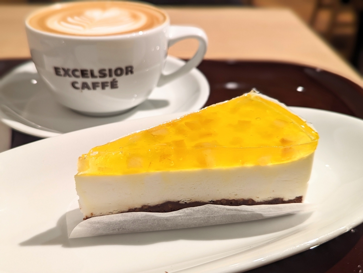 【Béchamel Café（ベシャメルカフェ）】についてとバスクチーズケーキを食べた感想