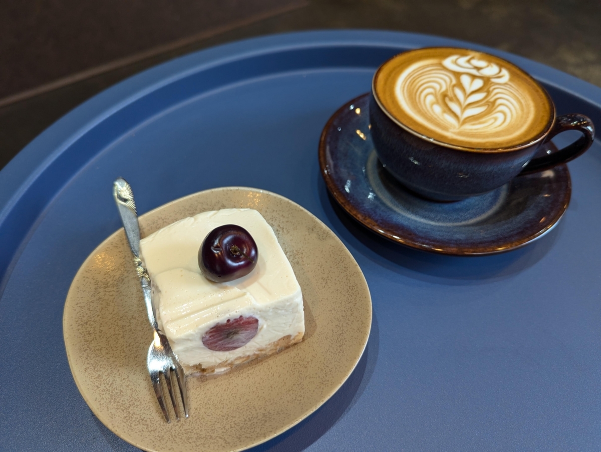 石川・金沢【中田屋（東山茶屋街店）・和味】小豆を使ったチーズケーキときんつばを実食