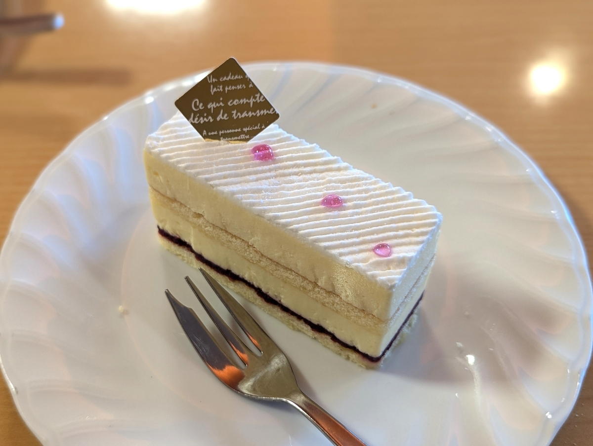 新宿【No.13cafe】のバスクチーズケーキを実食