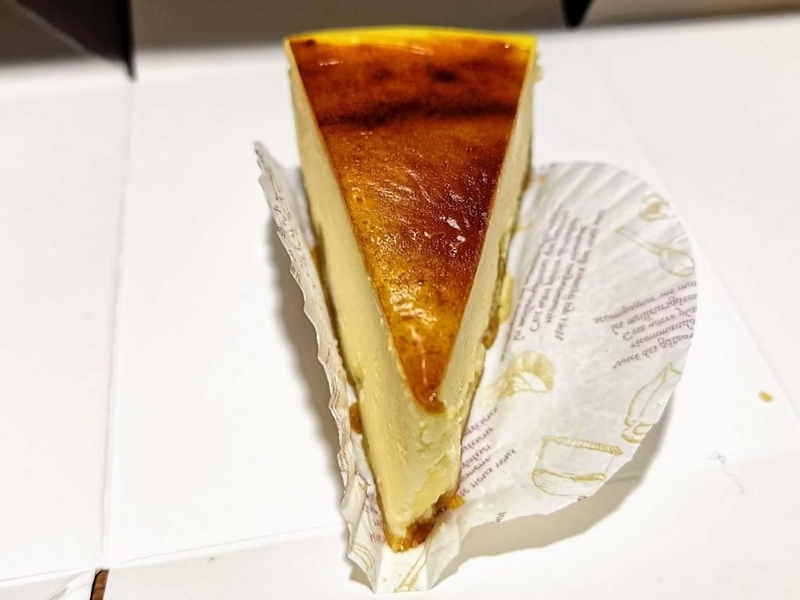 朝霞台　パティスリーオランジュ　弁財チーズケーキ