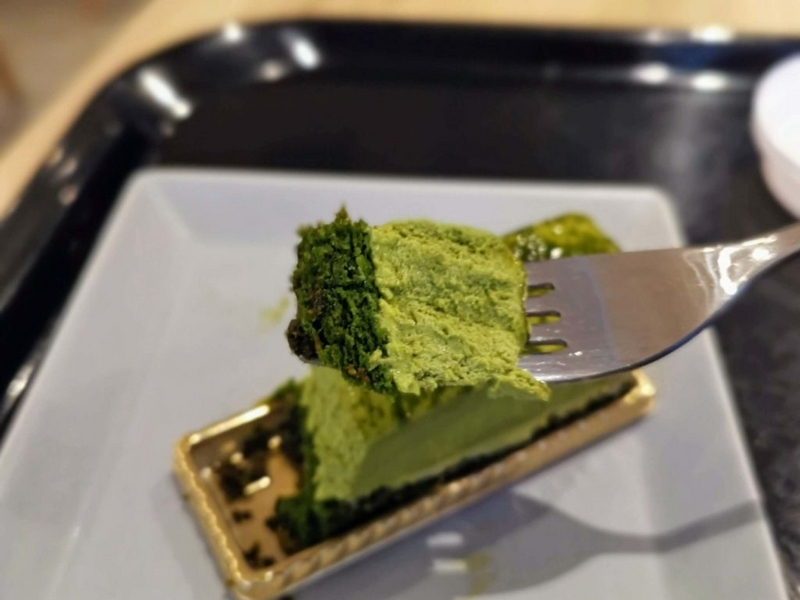 メゾンカイザー　抹茶のレアチーズケーキ (12)