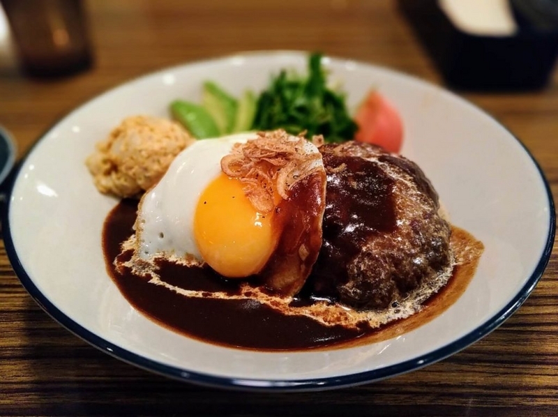 ワイアードカフェ　ロコモコ丼