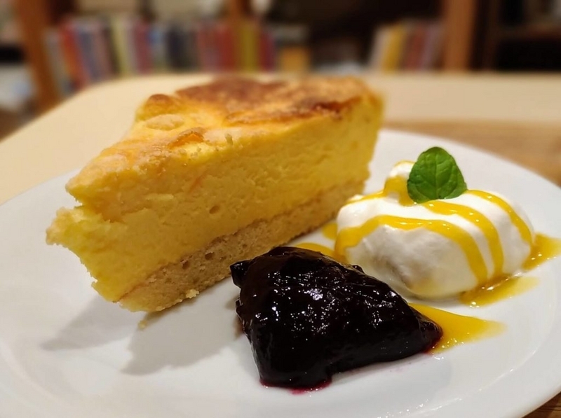 【ハッピー サイエンス ギンザブック カフェ】6種のチーズケーキ (9)