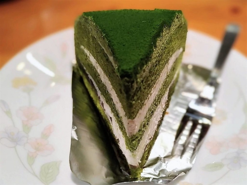 コメダ珈琲　抹茶とクリームチーズのケーキ (4)