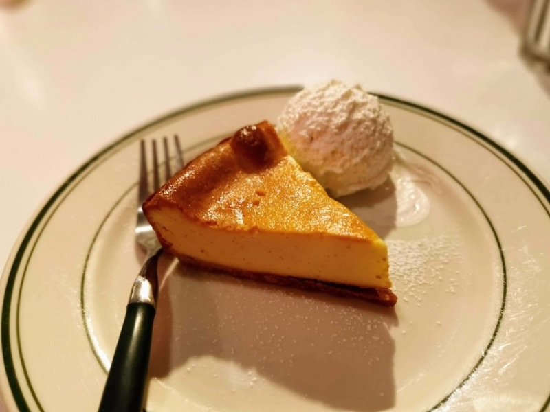 新宿 the smile ニューヨークチーズケーキwith ホイップクリーム (9)