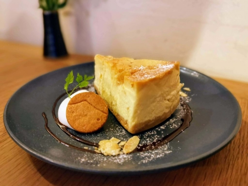 新宿move cafe はちみつレモンのNYチーズケーキ (9)