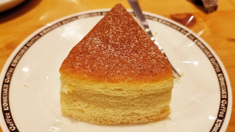 コメダ珈琲店　かろやかチーズ（チーズケーキ） (2)