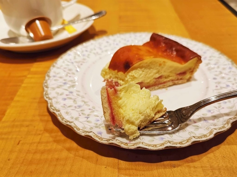 マンナ新宿中村屋 ふわとろチーズタルト