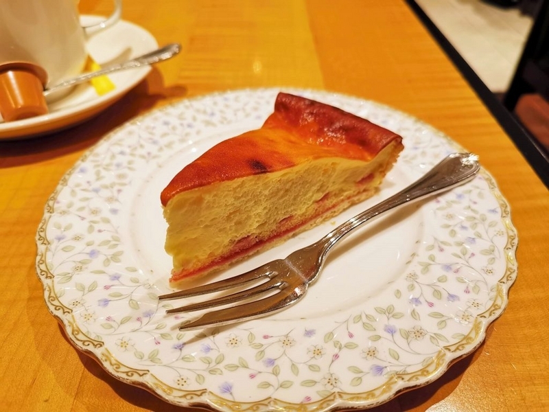 マンナ新宿中村屋 ふわとろチーズタルト