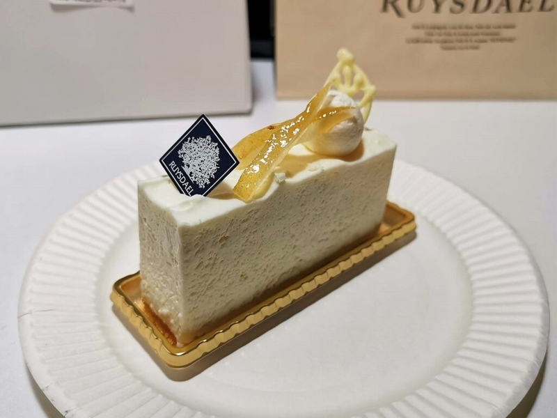 ロイスダール レアチーズケーキ (8)_R