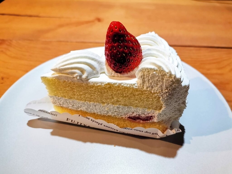 不二家のショートケーキの写真 (1)