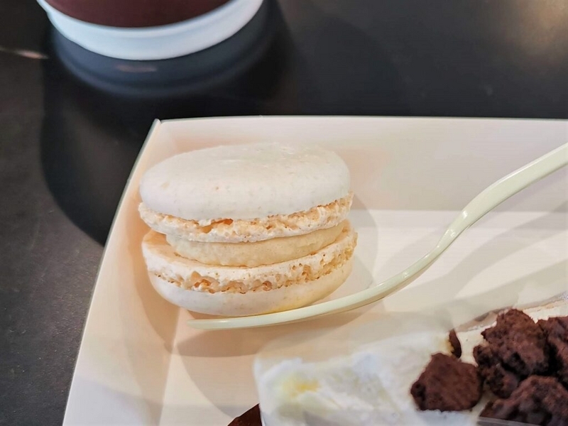 マクドナルド（McCafe by Barista マックカフェ バイ バリスタ）マカロンバニラの写真 (3)