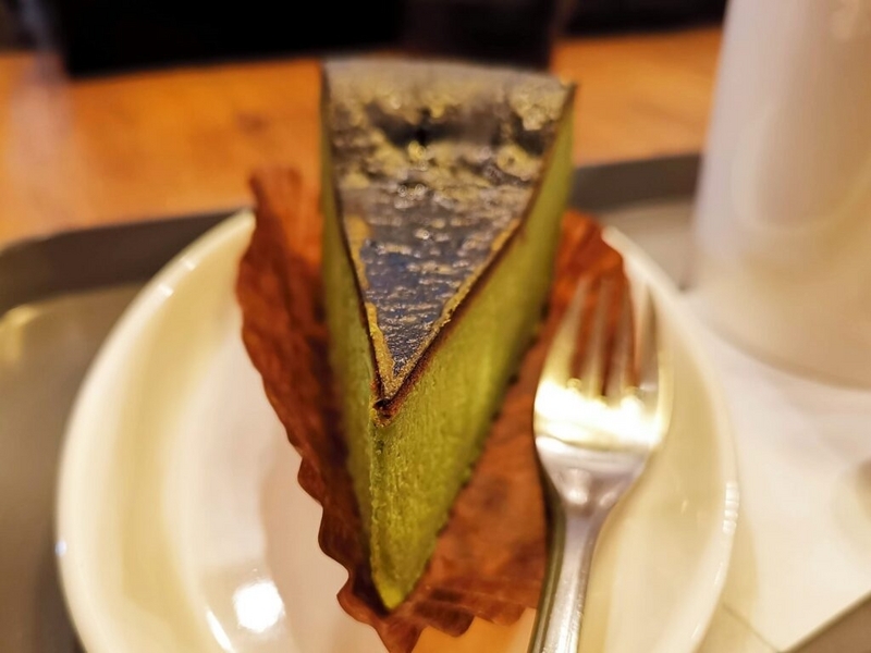 プロント　STONEMILL MATCHA抹茶バスクチーズケーキの写真 (9)