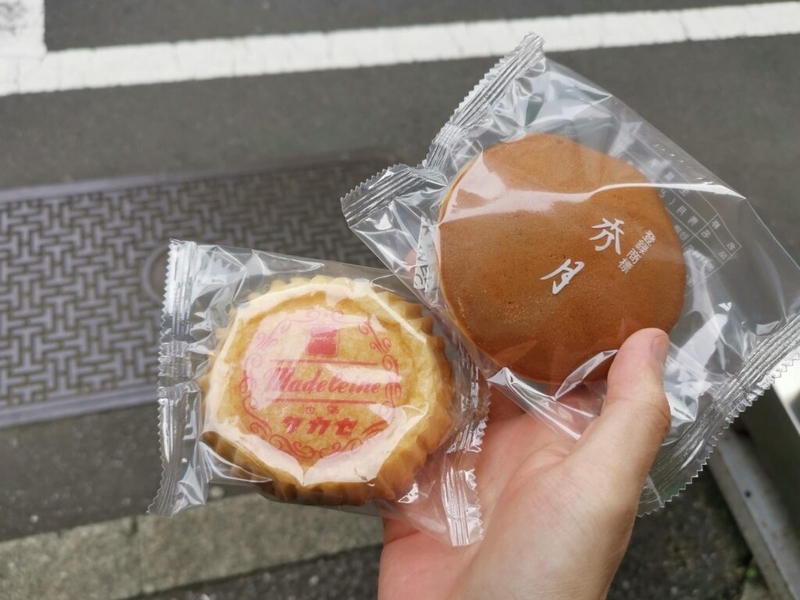 タカセ洋菓子のどら焼きとマドレーヌ (2)_R