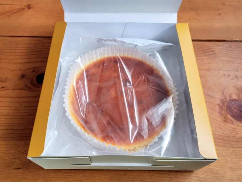 新風堂のキヌノワ（KINUNOWA）チーズケーキ プレーンの写真