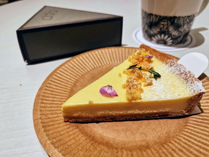 ○△□（マルサンカクシカク）のベイクドレアチーズケーキの写真 (2)