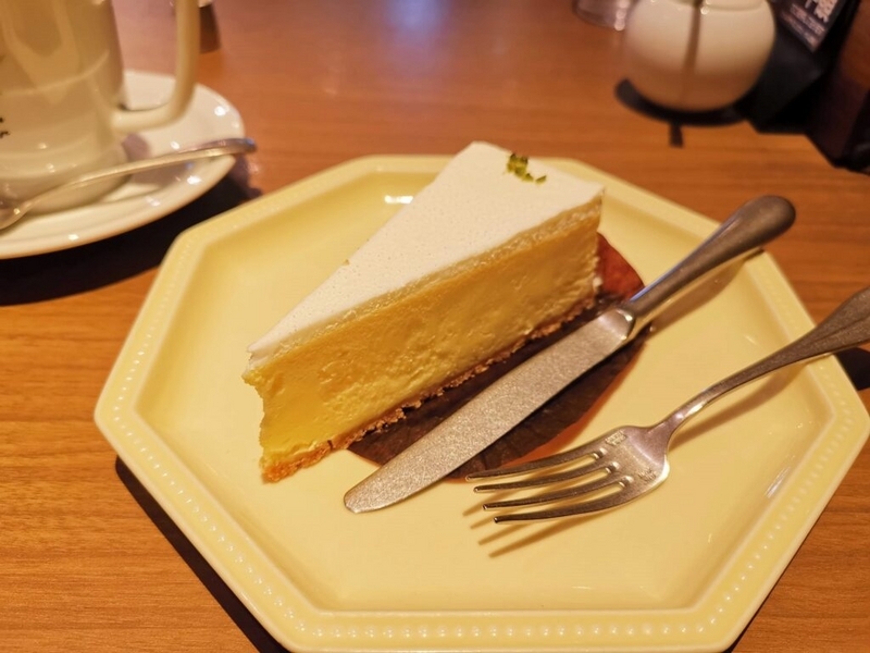 ドトール珈琲店の濃厚チーズケーキの写真