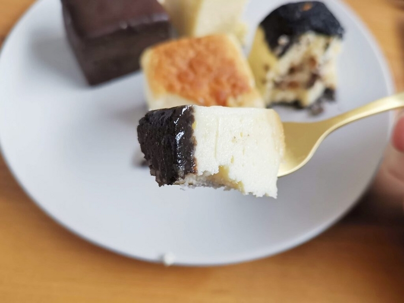 チーズケーキKAKA　濃厚チーズケーキ4種食べ比べセットの写真 (2)