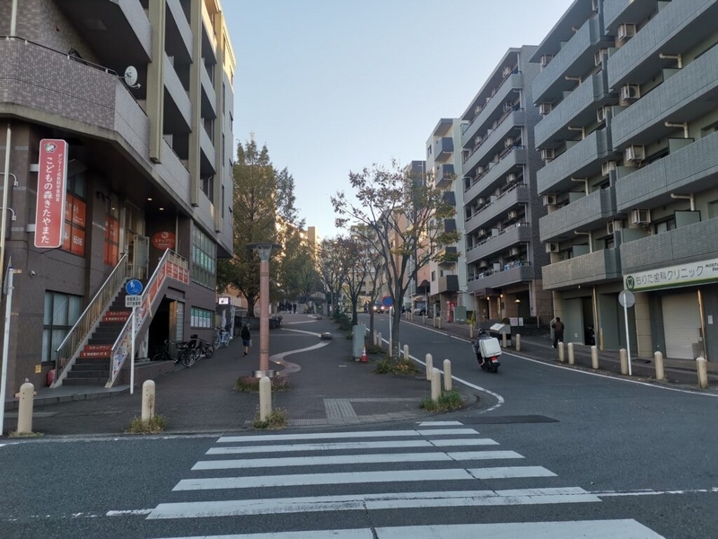 YUJI AJIKI　北山田駅周辺