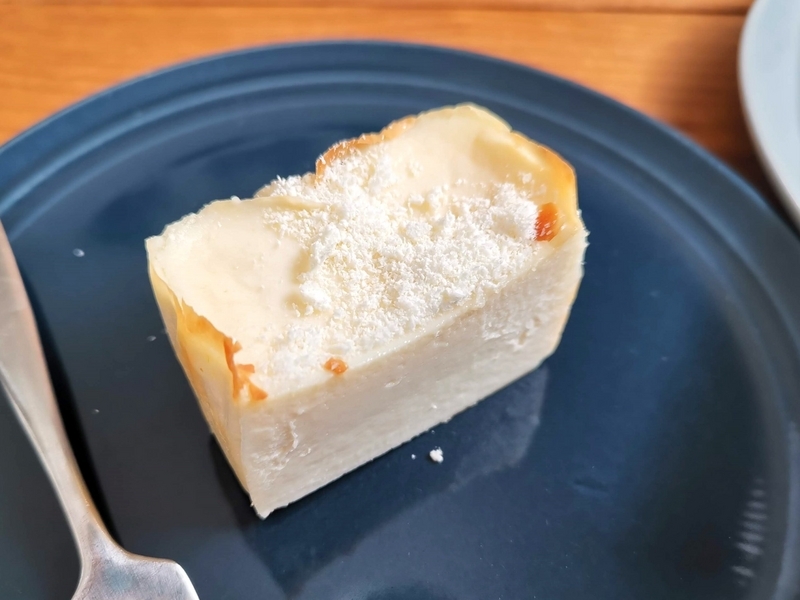 JIZOの「BOW WOW cheesecake（バウワウチーズケーキ）」 (3)