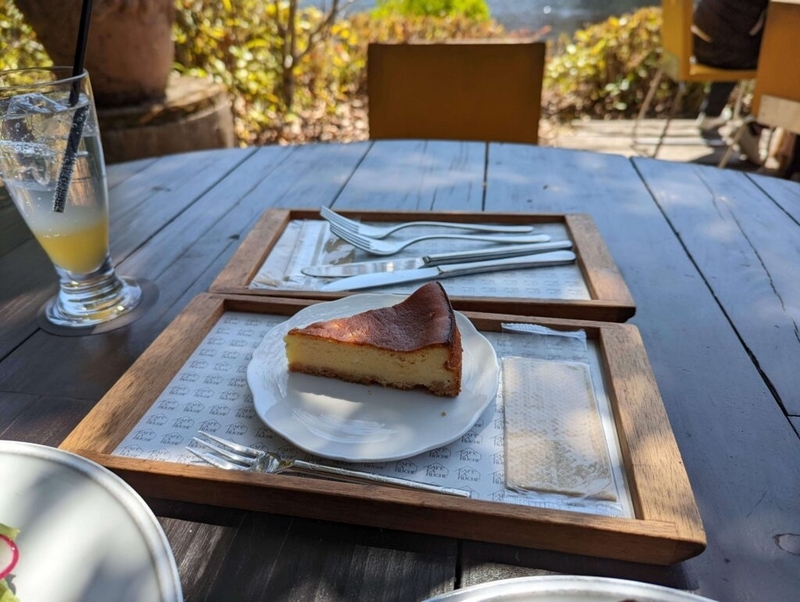 由布院・CAFE LA RUCHE （カフェラリューシュ）のチーズケーキの写真 (2)