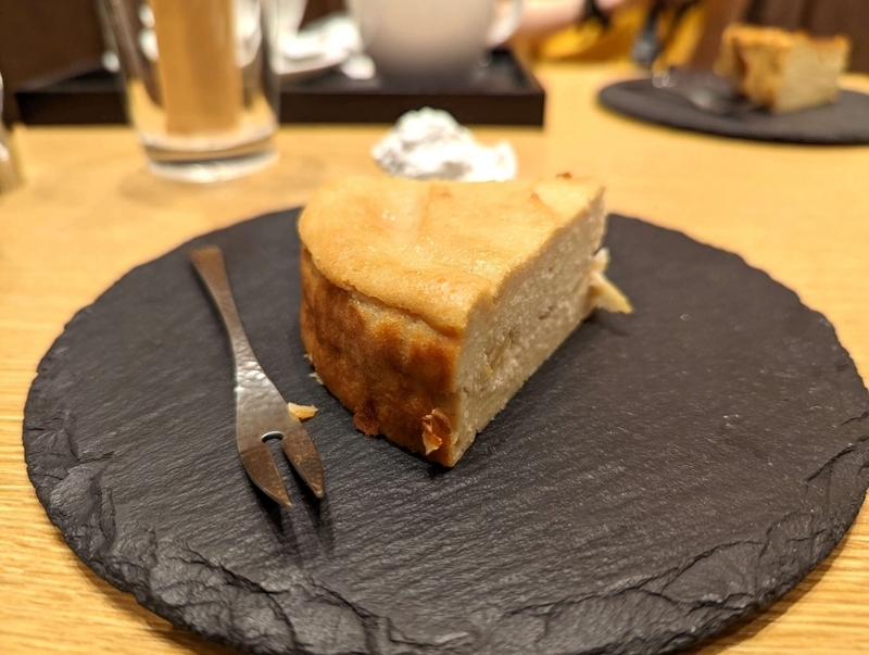 博多・CAFE HACHI（カフェハチ）の豆乳ヨーグルトチーズケーキ (6)