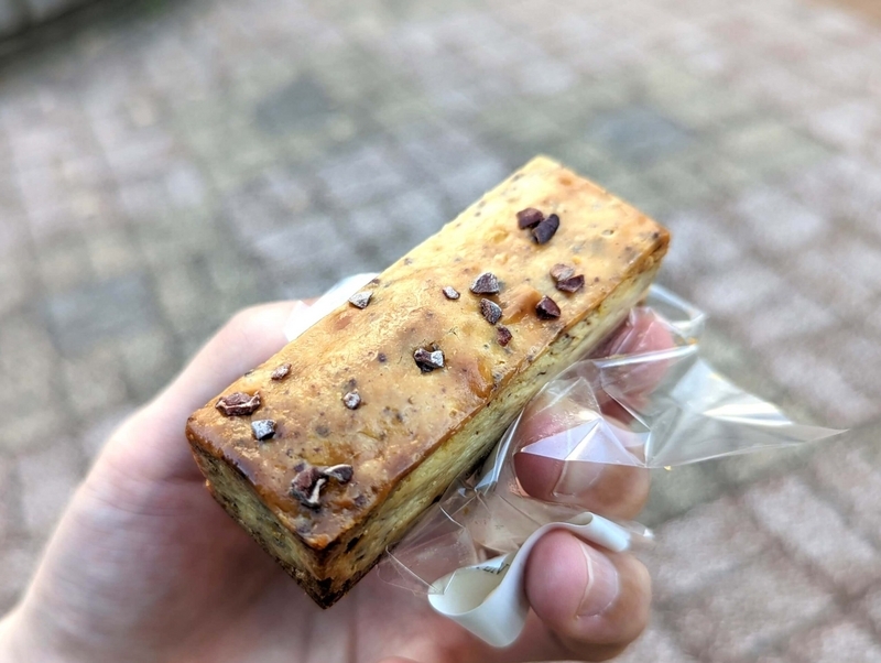 茗荷谷・cafe＆factory Paluke(パルケ)のチーズケーキ（バータイプ、カカオとコーヒー） (15)