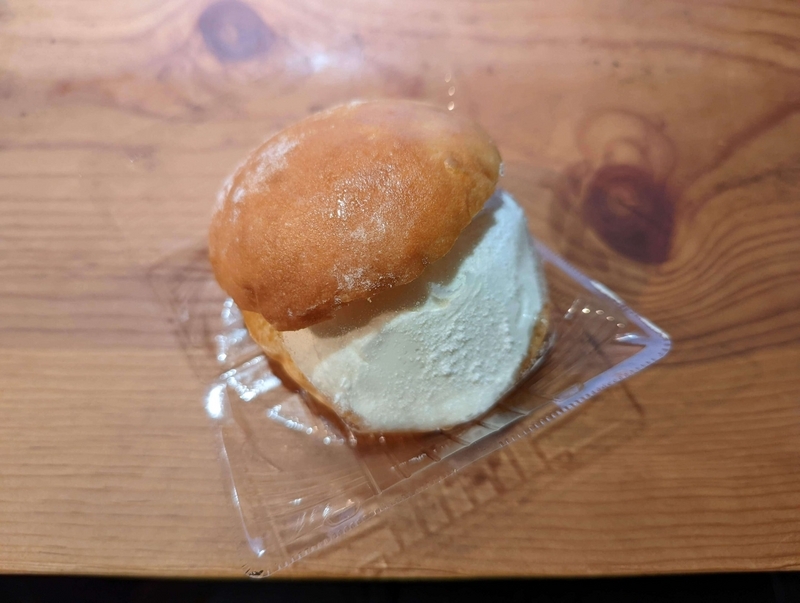 ローソン（milkとのコラボ）マリトッツォ (3)