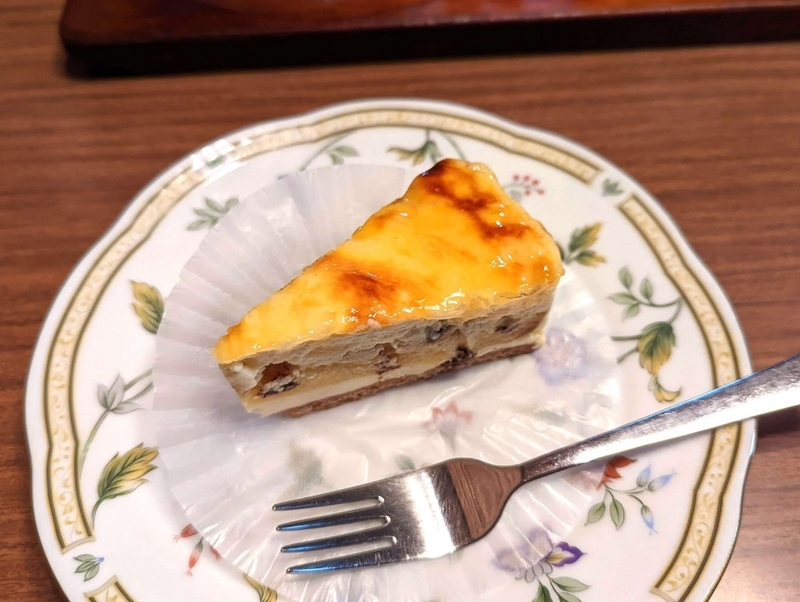 青森・弘前「ひまわり」 のチーズケーキ (1)