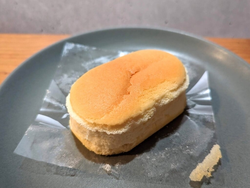 【ファミリーマート・デザートランド】ふわしゅわスフレケーキ チーズ (3)