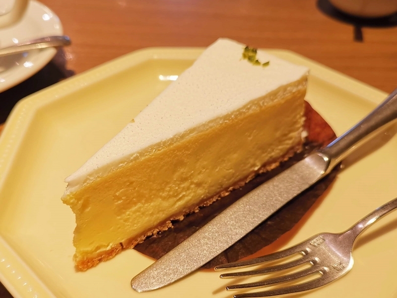 ドトール珈琲店の濃厚チーズケーキの写真