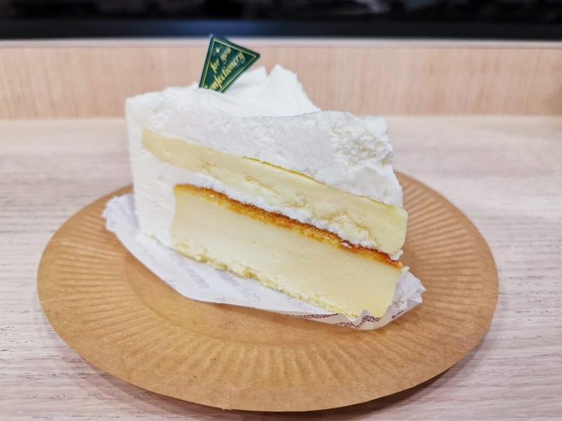 シャトレーゼのトリプルチーズケーキ