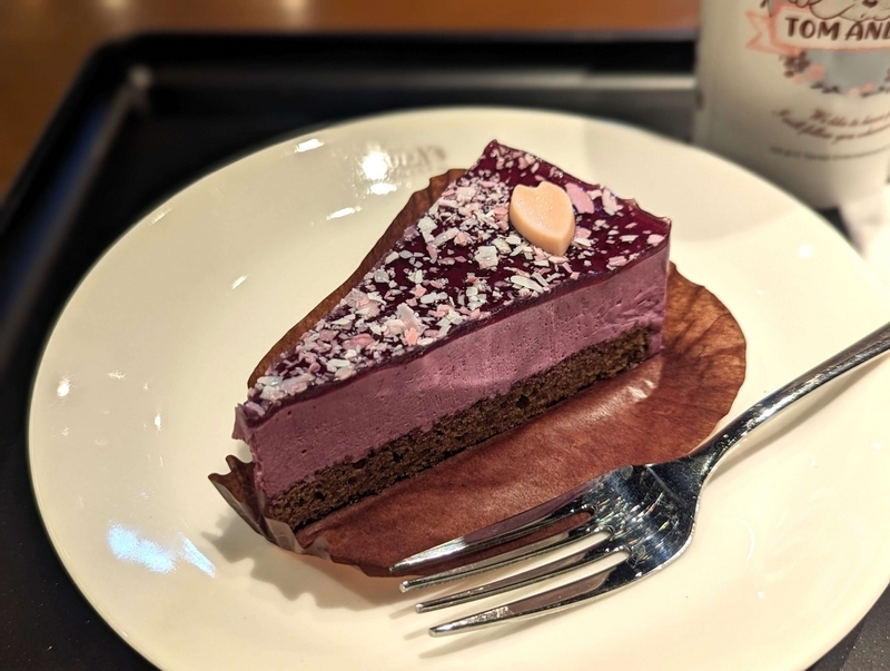 タリーズコーヒーのトムとジェリー 夜空舞う桜カシスチーズムース (6)