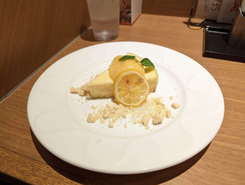 デニーズ・はちみつ檸檬のNYチーズケーキ (3)