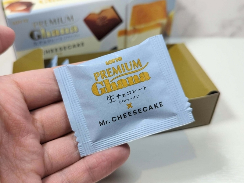 ロッテ「プレミアムガーナ　Mr. CHEESECAKE監修生チョコレート＜フロマージュ＞」 (11)