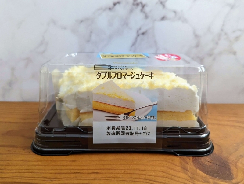 山崎製パンのダブルフロマージュケーキの写真