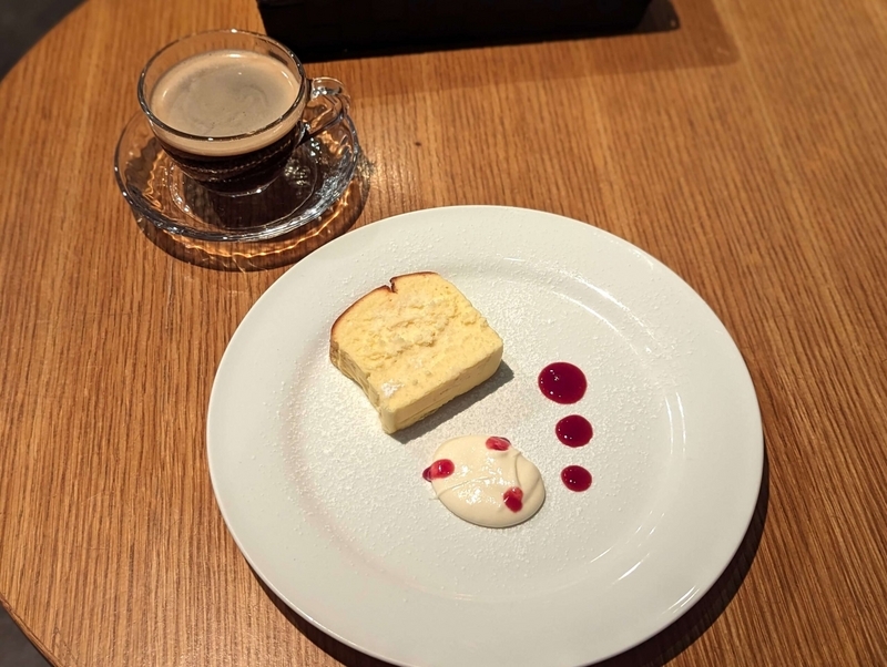 新宿「after taste・アフターテイスト」のチーズテリーヌ (1)