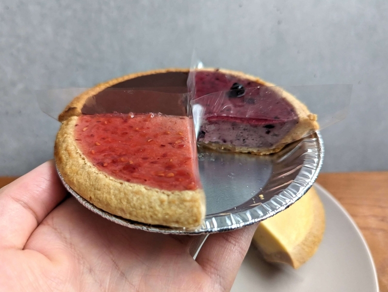 ガトーよこはま、よこはまチーズケーキの写真