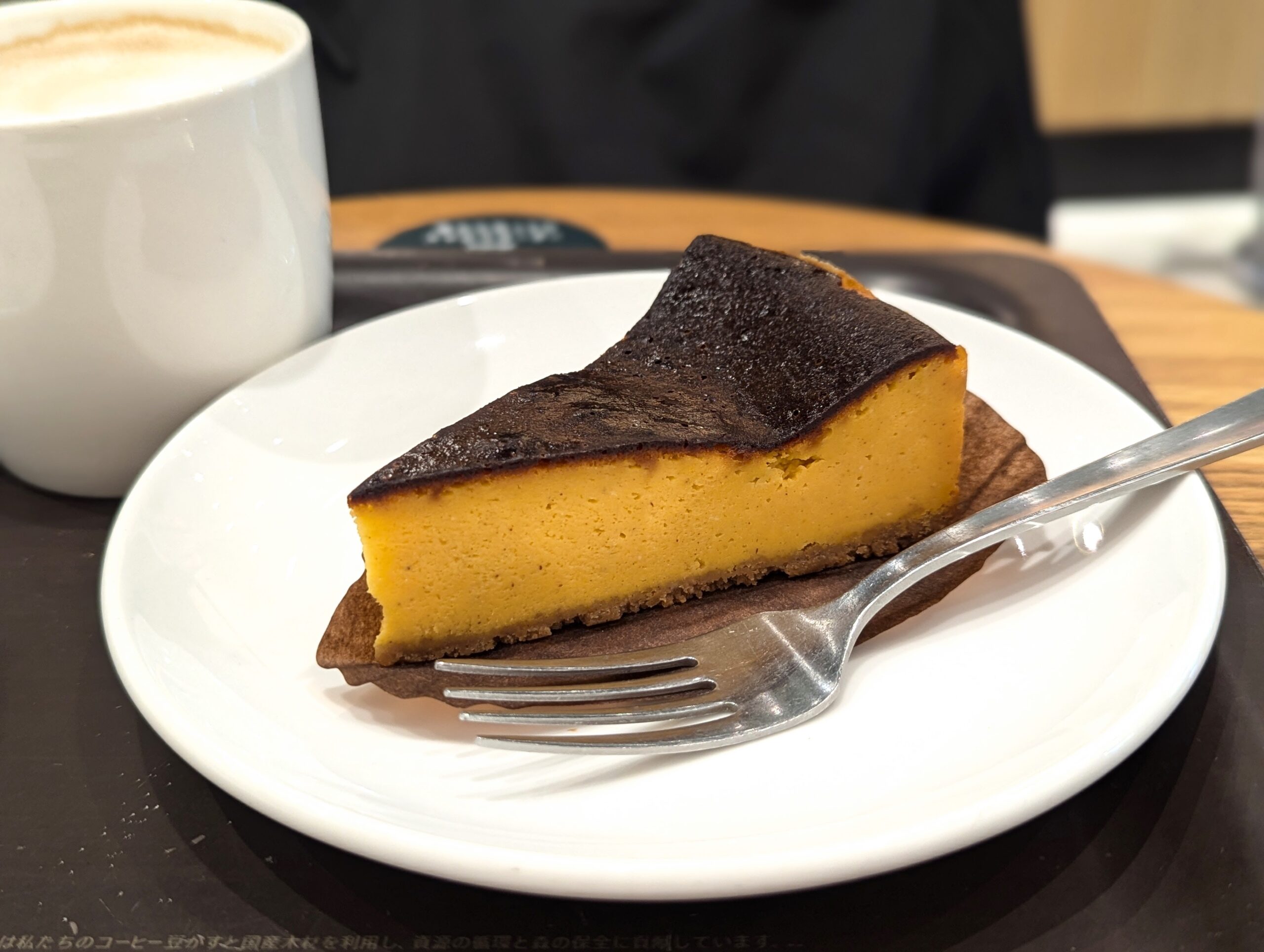 渋谷【ローステッドコーヒー】ピスタチオのチーズケーキ（期間限定の可能性あり）を実食レポ