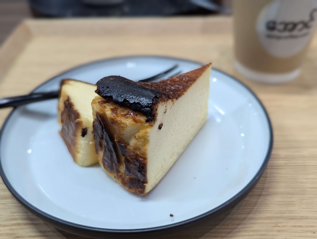 アウンコーヒー（aung coffee）のバスクチーズケーキ