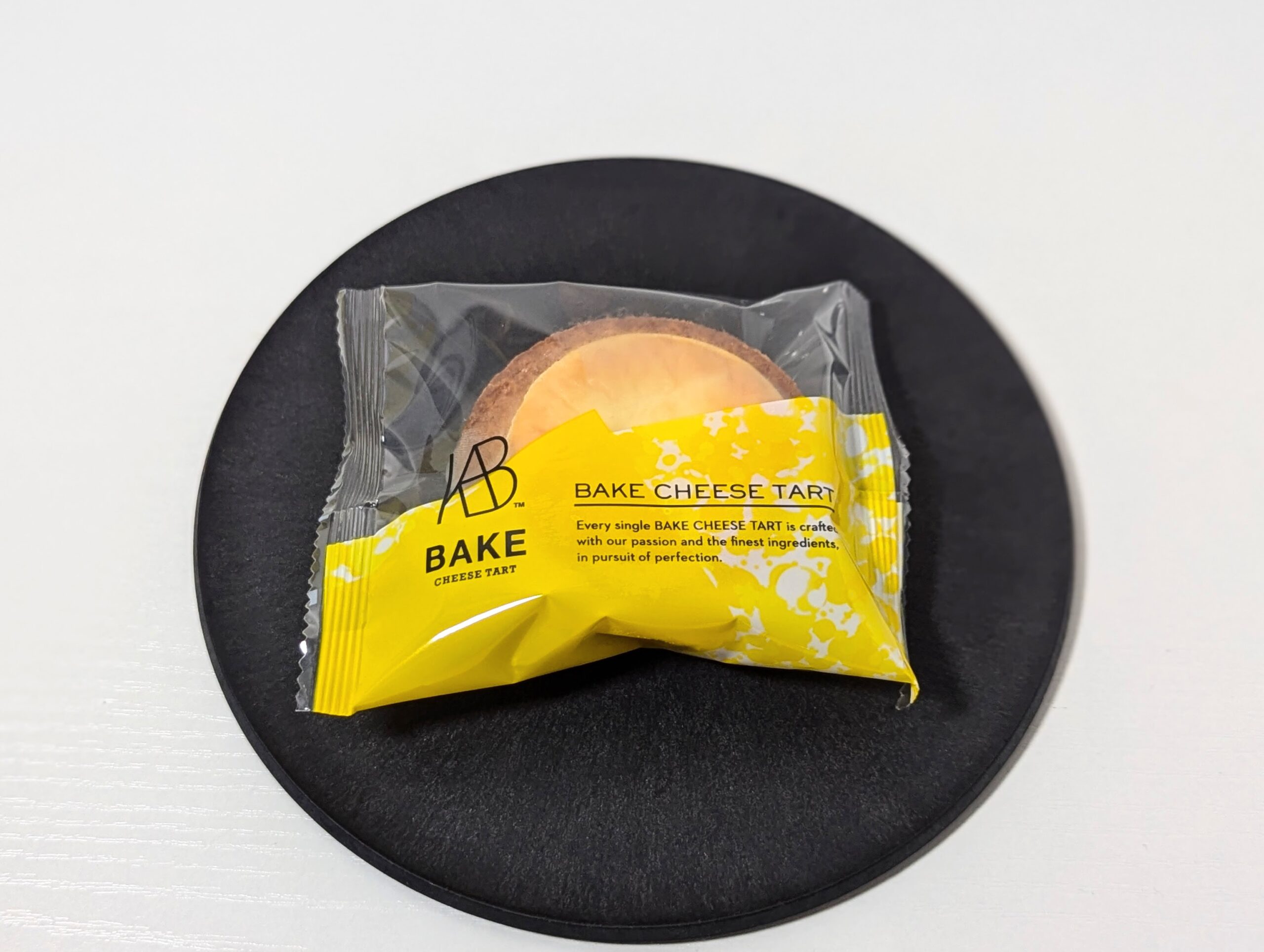 お取り寄せ個包装チーズタルト【BAKE CHEESE TART】の「チーズタルト 6P BOX」を食べてみた | チーズケーキ通信