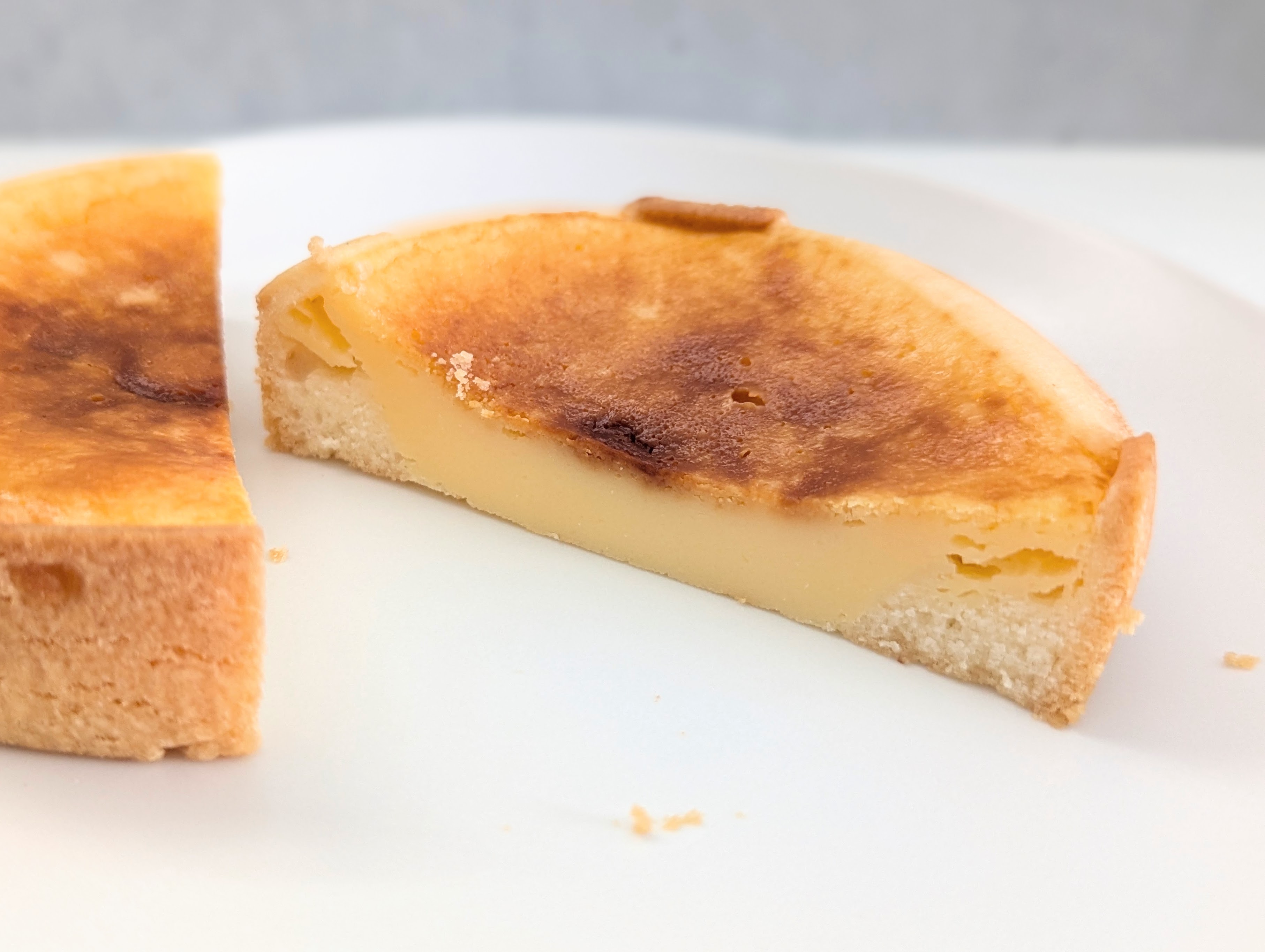 デイリーヤマザキ（山崎製パン）バスクチーズケーキ風タルト (6)