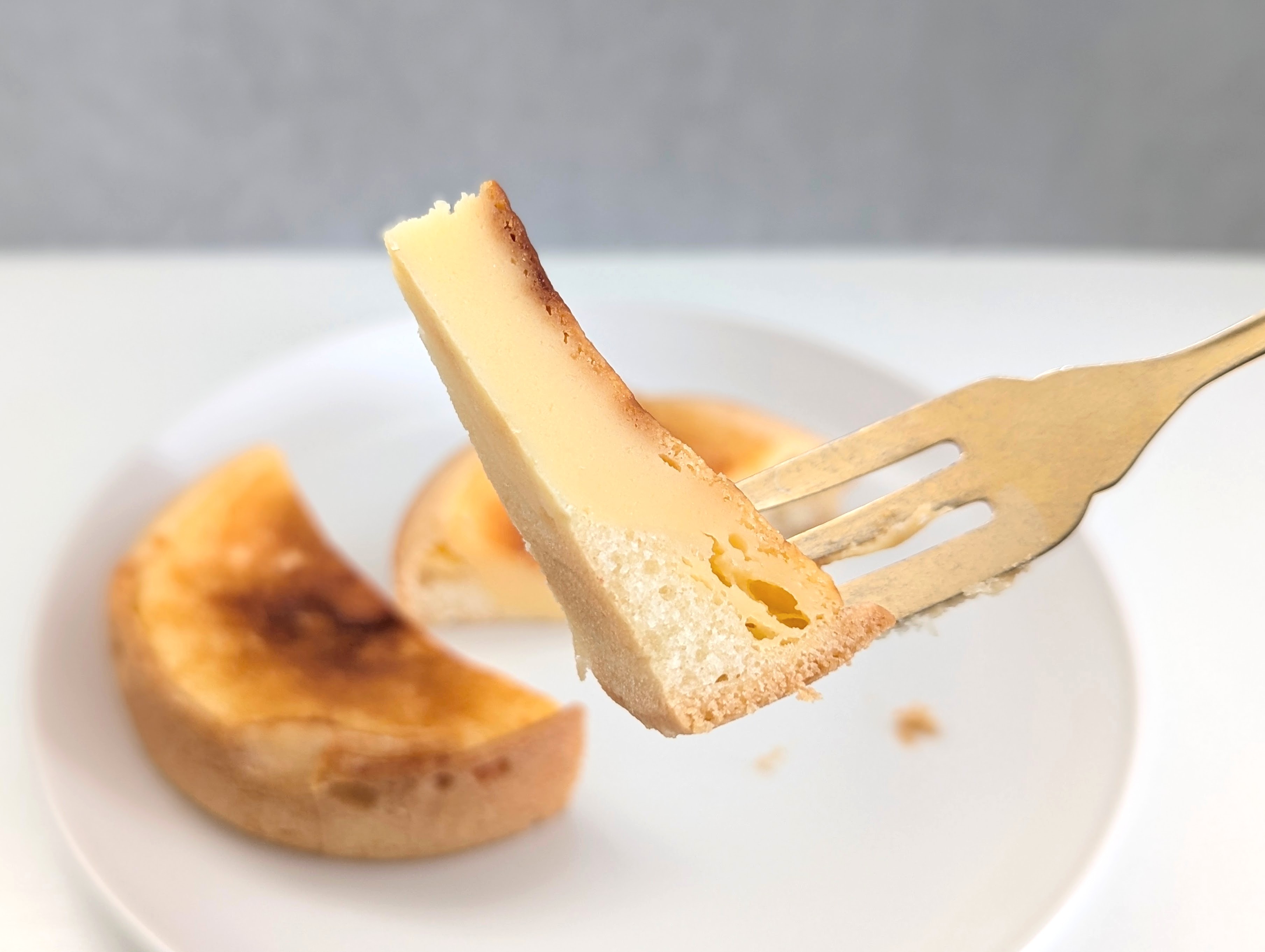デイリーヤマザキ（山崎製パン）バスクチーズケーキ風タルト (9)