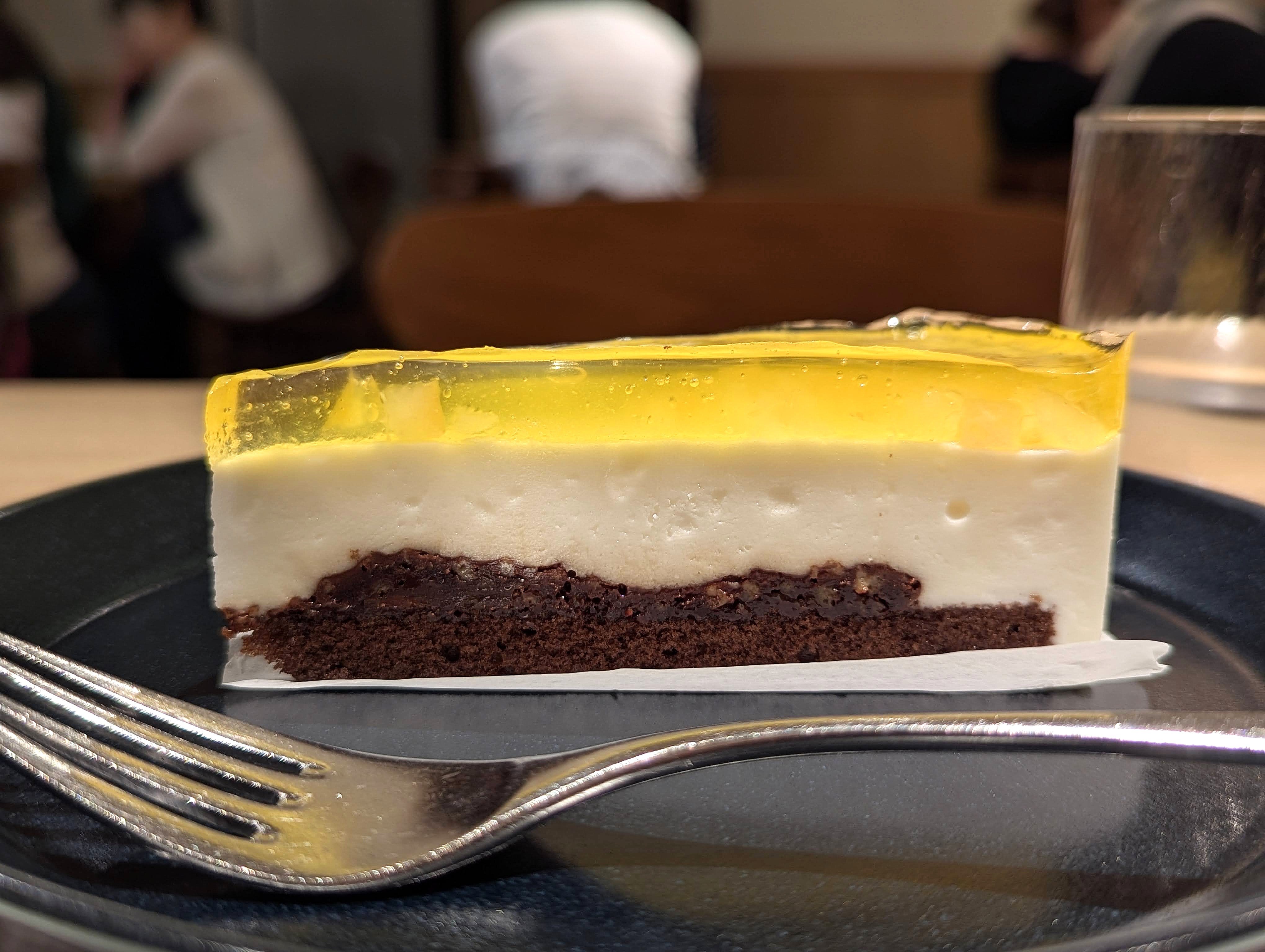 エクセルシオールカフェ、ハニーレモンレアチーズケーキ ～国産はちみつ使用～ (11)