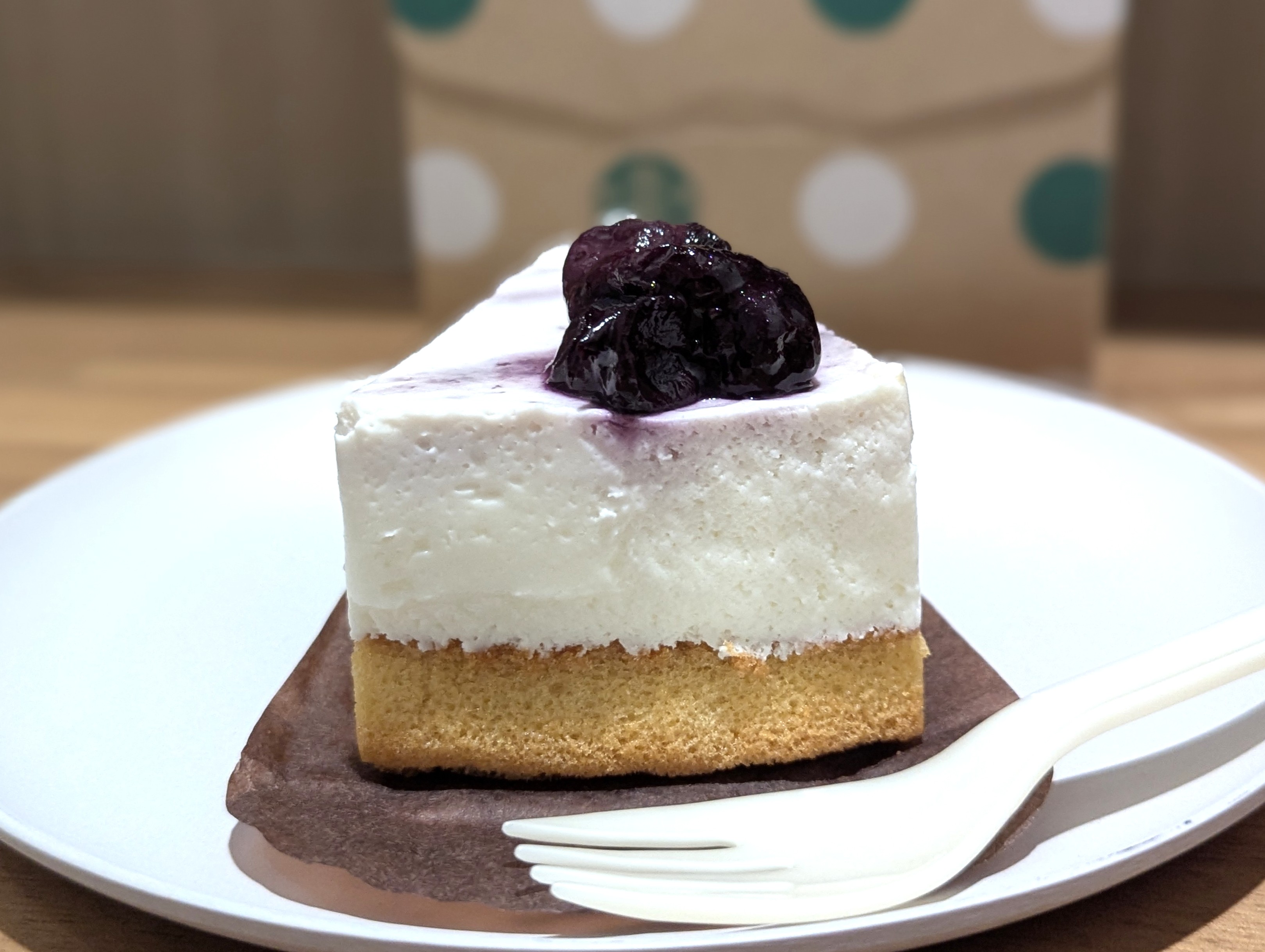 スターバックス、ブルーベリーレアチーズケーキ (10)