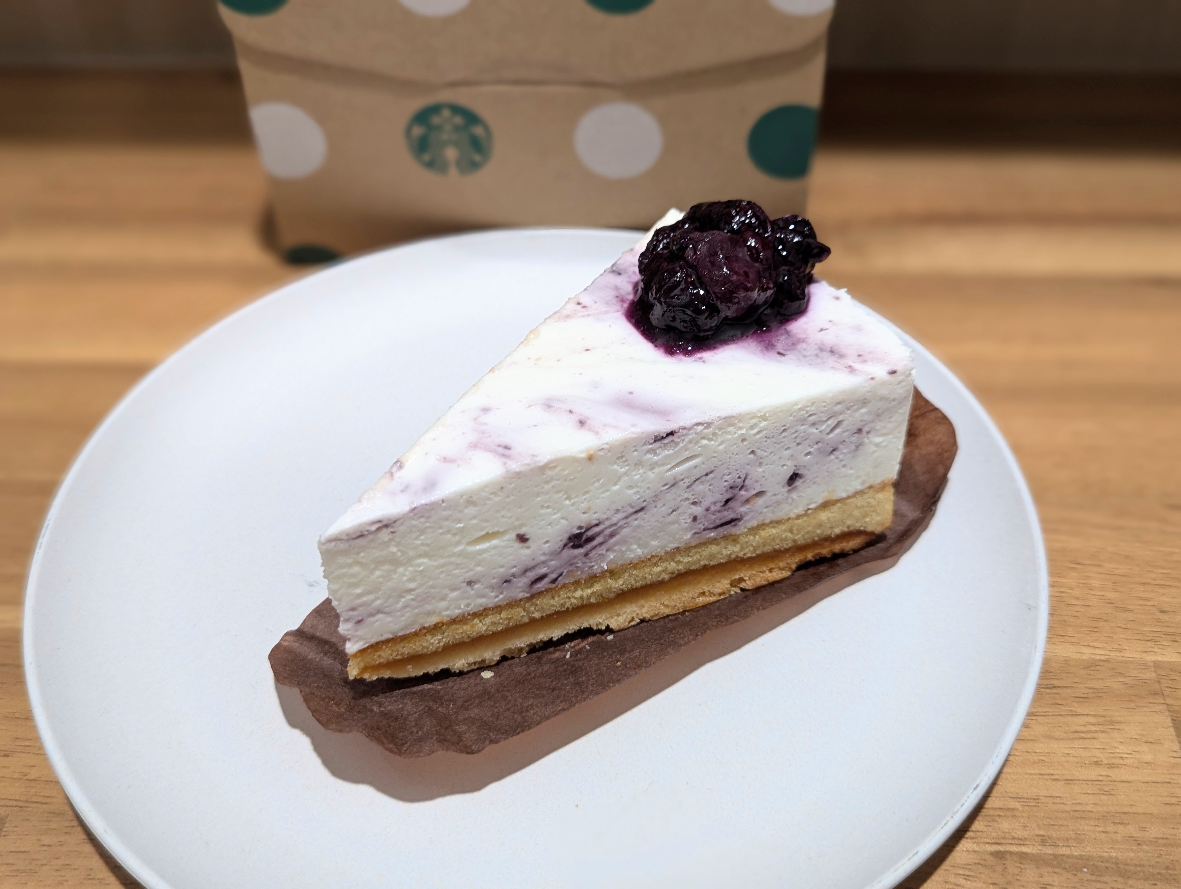 スターバックス、ブルーベリーレアチーズケーキ (6)