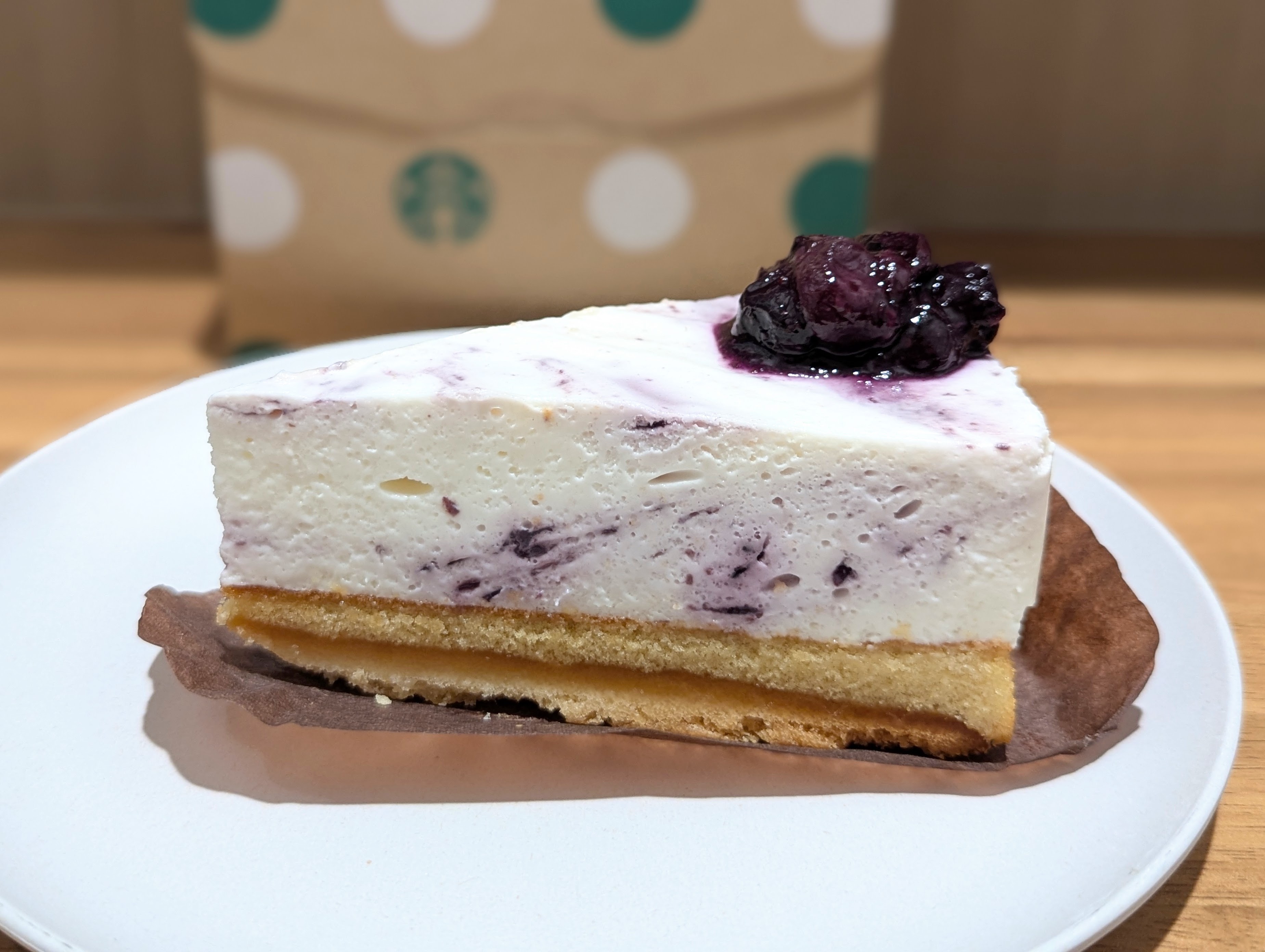 スターバックス、ブルーベリーレアチーズケーキ (6)