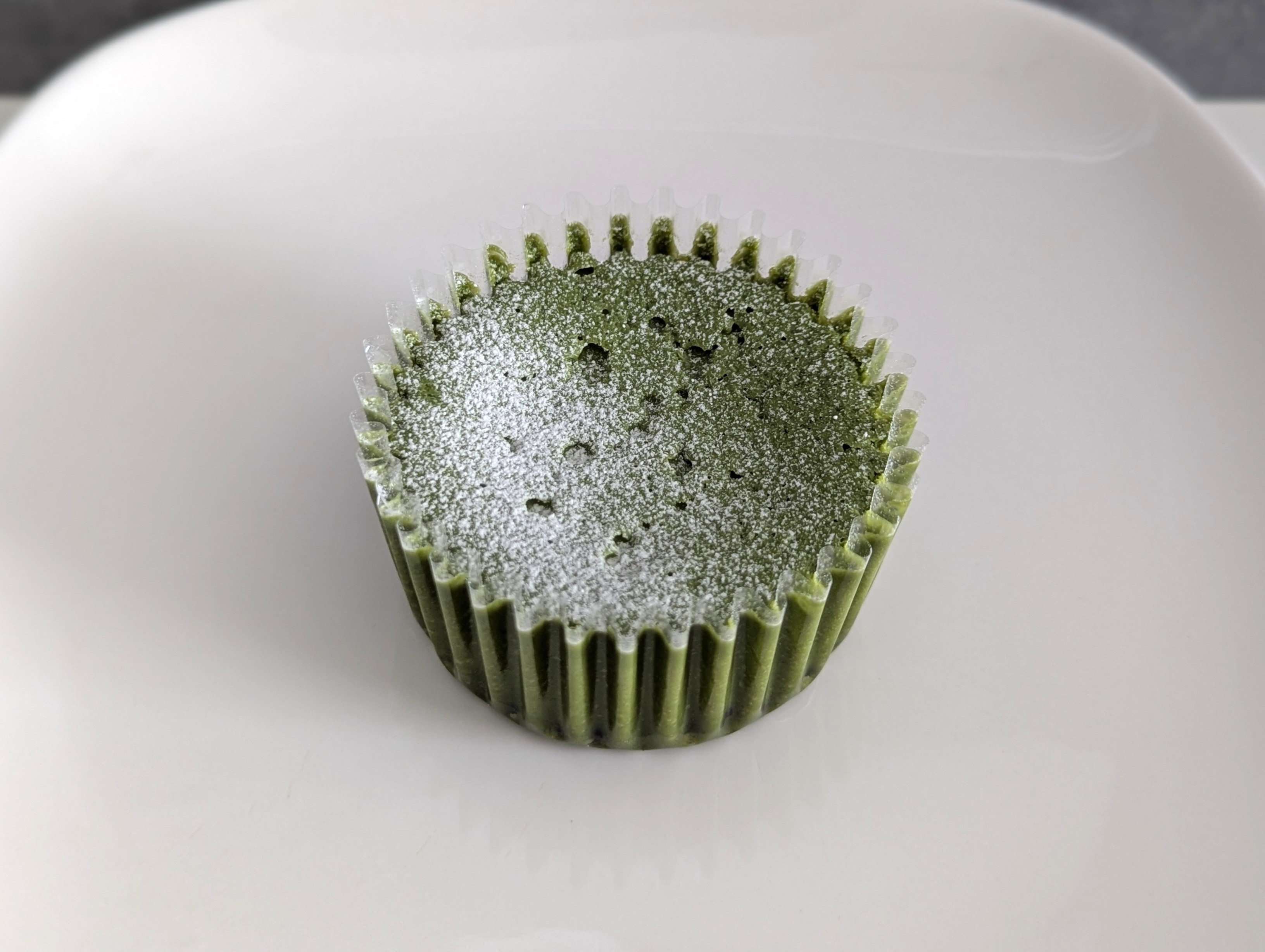セブンイレブン、とろチーズケーキ 宇治抹茶 (5)