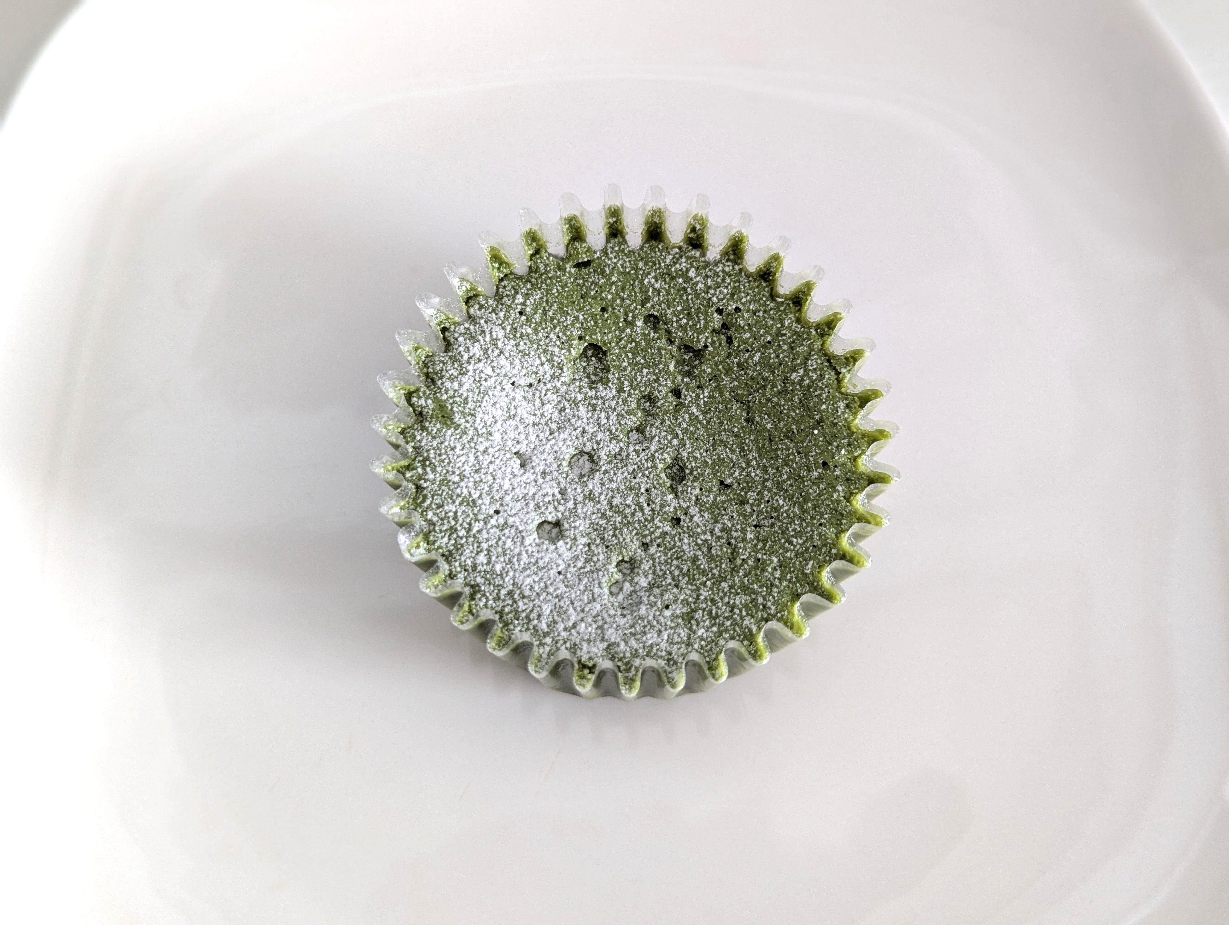 セブンイレブン、とろチーズケーキ 宇治抹茶 (5)